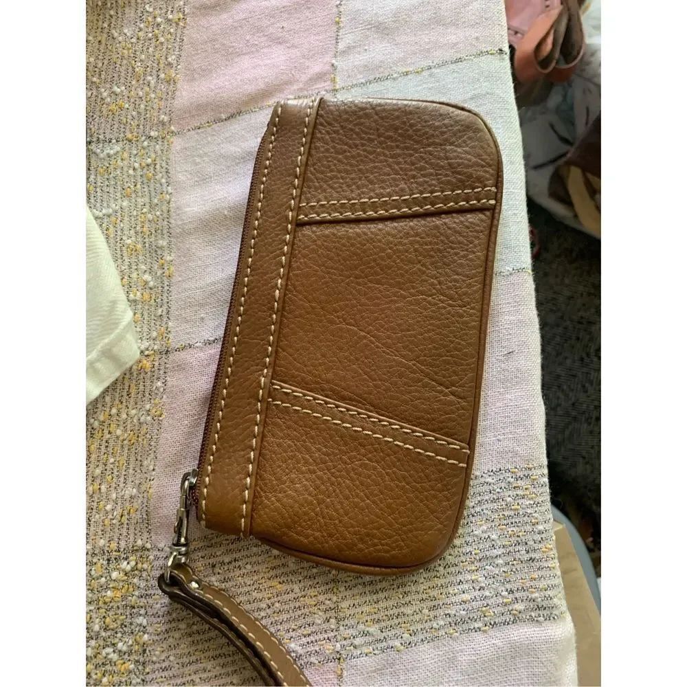 Tignanello Women’s Brown Leather Wristlet